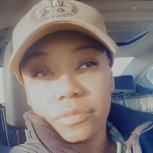 Meet your Posher, Lakeisha